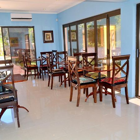 Jakobs Guesthouse & Cottage Ист-Лондон Экстерьер фото