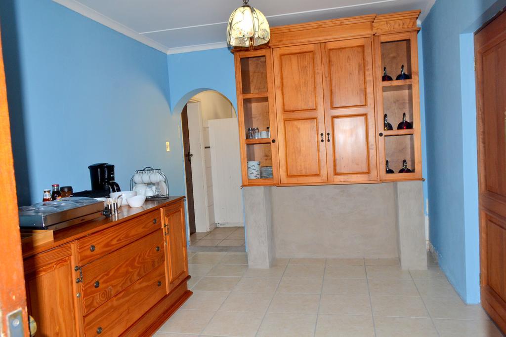 Jakobs Guesthouse & Cottage Ист-Лондон Экстерьер фото